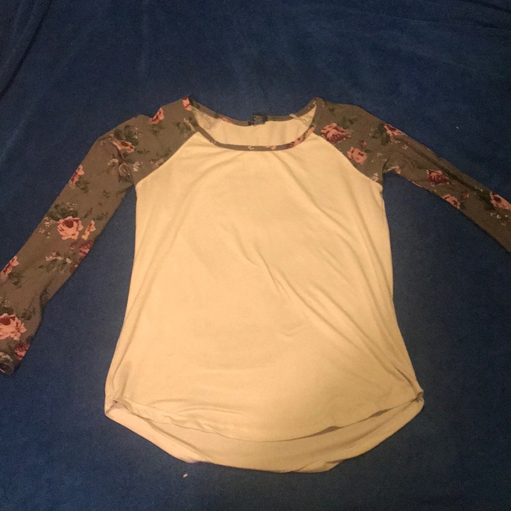 Rue 21 (M) long sleeve
